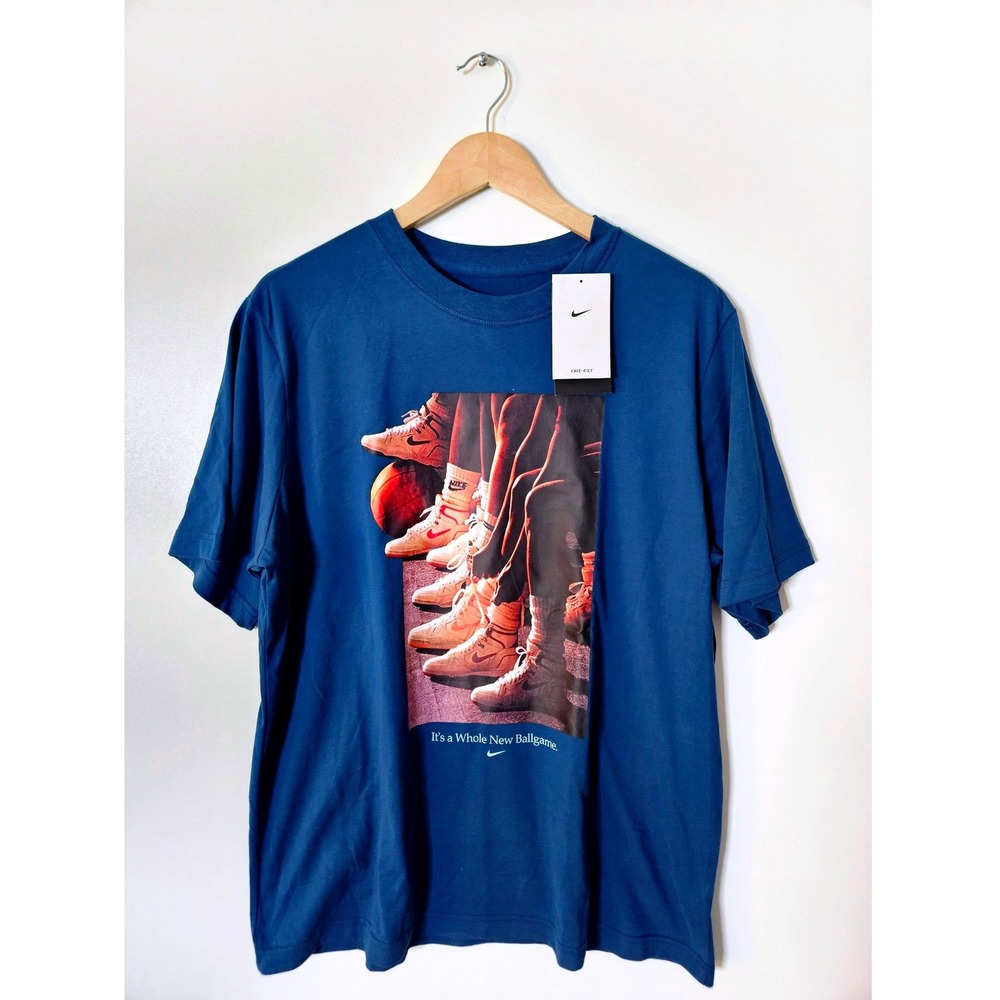 Nike Basketball T-Shirt Womens Large Blue NEW IF4945-415 Graphic Loose Fit Tee